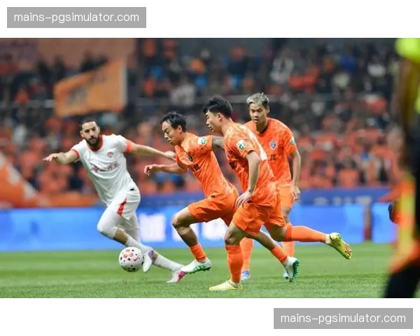 弋腾首轮入围最佳后表现平平 本土后卫高开低走 弋腾首轮入围最佳后表现平平 本土后卫高开低走